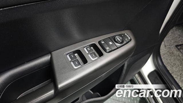 Kia Sportage Gasoline 2.0 2WD Noblesse — photo 1 of 20