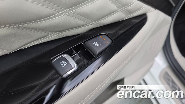 Kia K8 2.5 Gasoline 2WD — photo 1 of 36