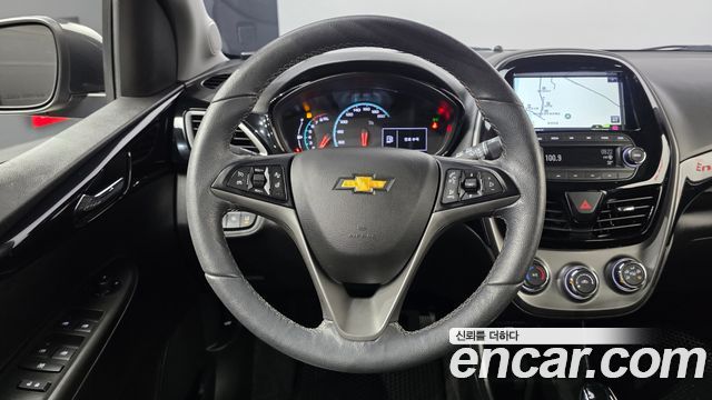 ChevroletGMDaewoo Spark Premier — photo 1 of 20