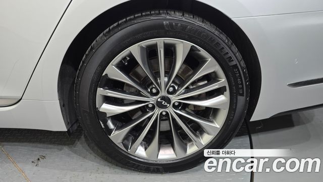 Kia K9 3.8 GDI AWD — photo 1 of 37