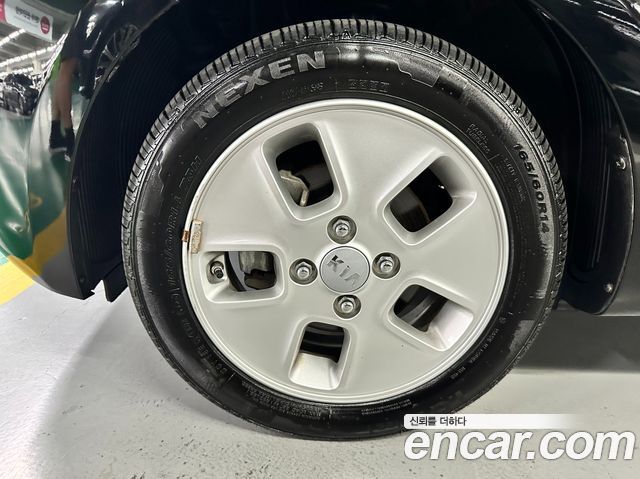 Kia RAY Prestige — photo 1 of 20