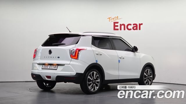 KG_Mobility_Ssangyong TIBOLI Diesel LX 2WD — photo 1 of 20