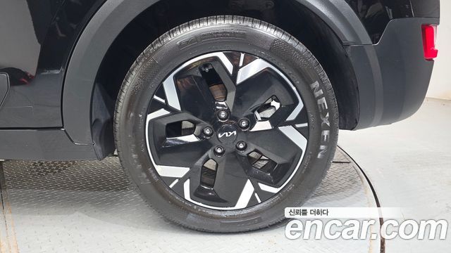 Kia Niro Air — photo 1 of 31