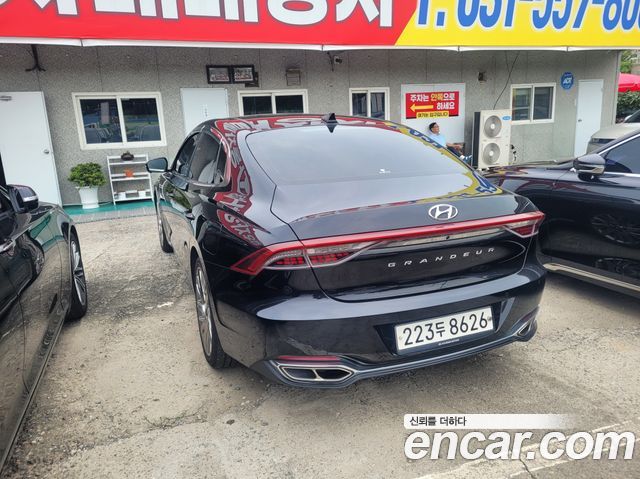 Hyundai Grandeur 2.5 — photo 1 of 20