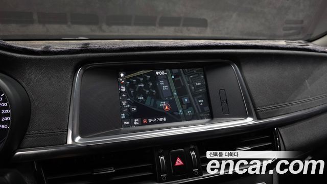 Kia K5 2.0 MX — photo 1 of 20