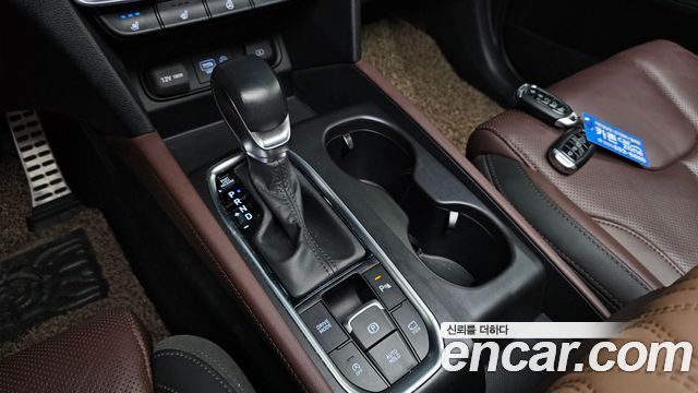 Hyundai Santafe Diesel 2.0 2WD — photo 1 of 33