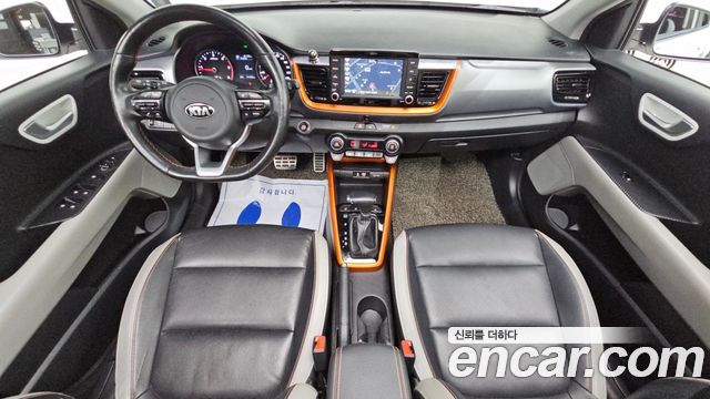 Kia Stonic Diesel 1.6 — photo 1 of 33
