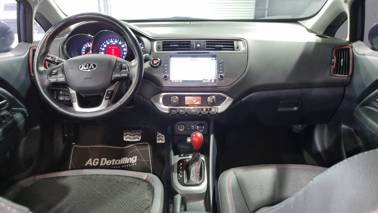 Kia pride 5DR 1.6 GDI — photo 1 of 18