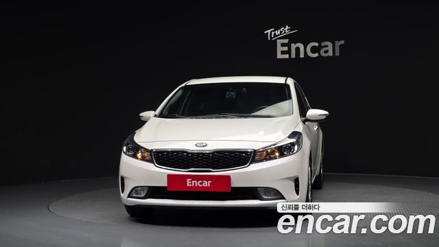 Kia K3 Diesel Trendy — photo 1 of 20