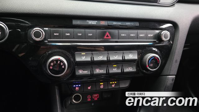 Kia Sportage Diesel 2WD Prestige — photo 1 of 20
