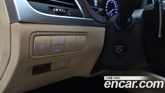 Genesis G80 3.3 GDI AWD — photo 1 of 33
