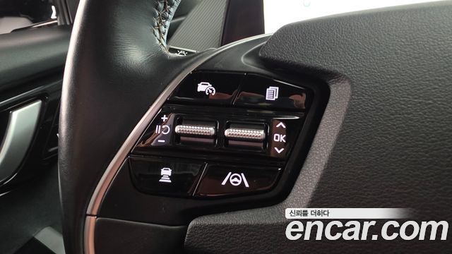Kia EV6 Long Range 4WD — photo 1 of 40