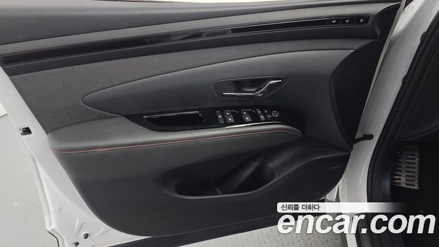 Hyundai Tucson Gasoline 1.6 Turbo 2WD — photo 1 of 31