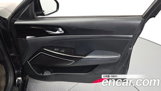Kia K7 3.3 GDI Noblesse — photo 1 of 30