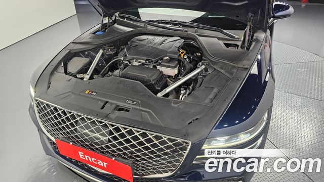 Genesis G80 Gasoline 2.5 Turbo 2WD — photo 1 of 37