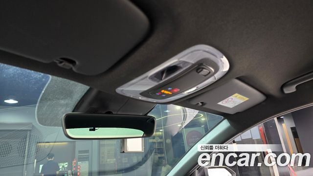 Hyundai AVANTE 1.6 — photo 1 of 32