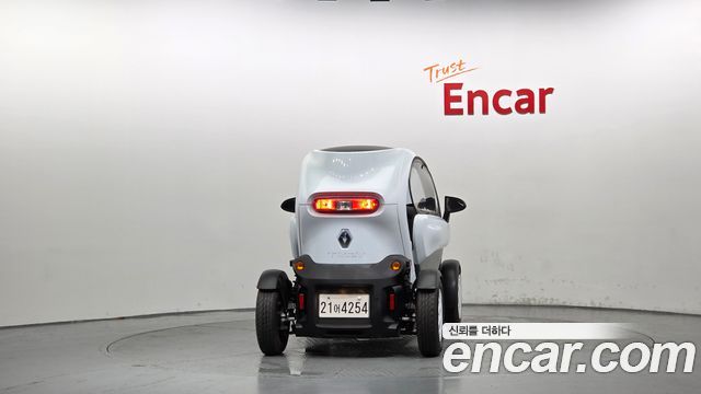 2020 Renault-KoreaSamsung Twizy Life(2-Seater), photograph 11
