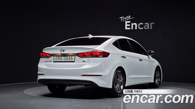 Hyundai AVANTE 1.6 GDI Modern — photo 1 of 32