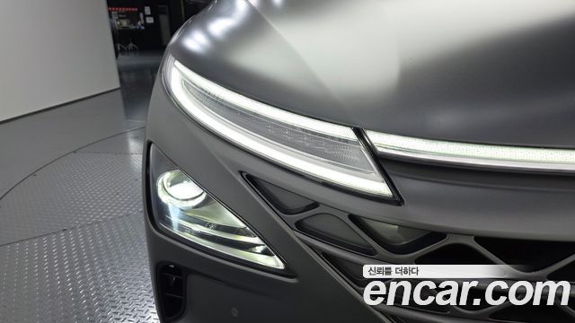 2021 Hyundai Nexo Premium, photograph 3