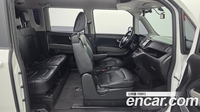 Kia RAY Prestige — photo 1 of 31