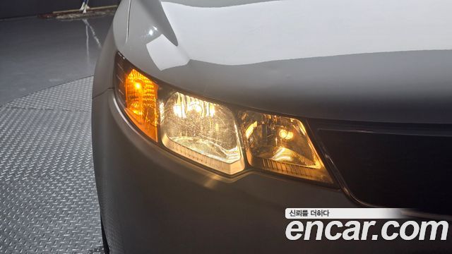 Kia Porte 1.6 GDI Luxury — photo 1 of 30