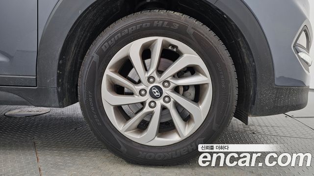 Hyundai Tucson Diesel 1.7 2WD — photo 1 of 30