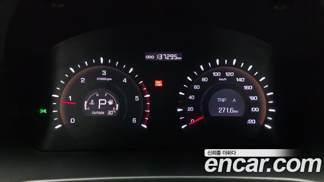 2013 KG_Mobility_Ssangyong KORANDO 2.0 CVT 2WD, photograph 2
