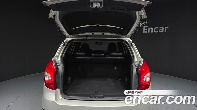 2013 KG_Mobility_Ssangyong KORANDO 2.0 CVT 2WD, photograph 3