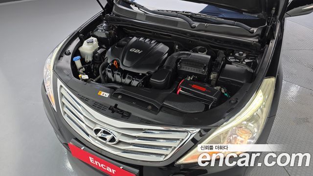 Hyundai Grandeur HG240 Luxury — photo 1 of 37
