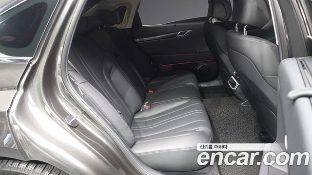 Genesis G80 Gasoline 2.5 Turbo AWD — photo 1 of 40