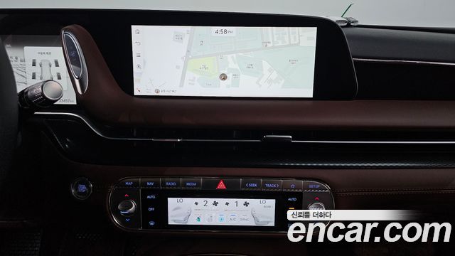 Genesis G90 Gasoline 3.5 Turbo AWD — photo 1 of 33