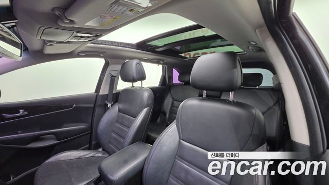 Kia Sorento Diesel 2.0 2WD — photo 1 of 33