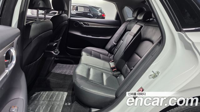 Hyundai Grandeur 2.5 — photo 1 of 20