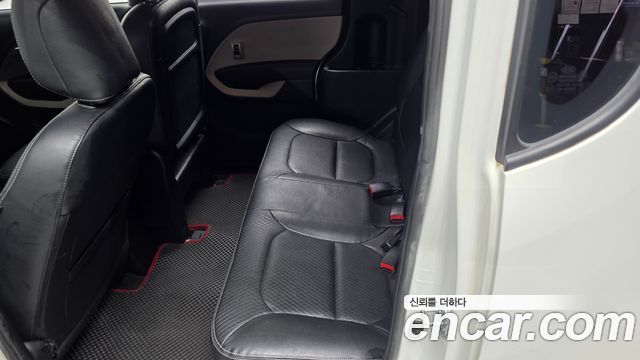Kia RAY Deluxe Special — photo 1 of 31