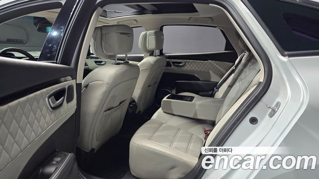 Renault-KoreaSamsung SM6 1.6 TCe RE — photo 1 of 30
