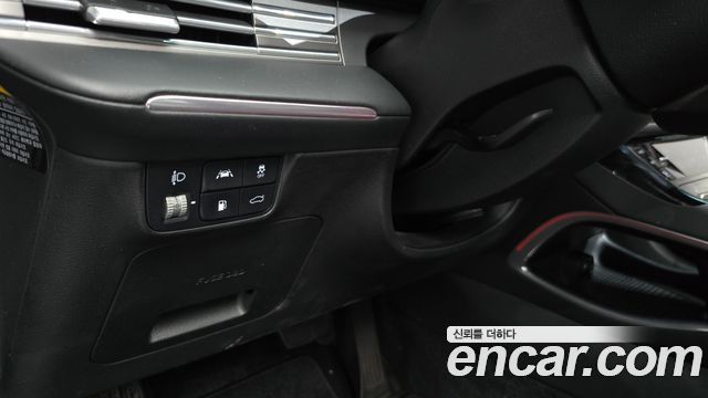 Hyundai Grandeur 2.5 — photo 1 of 35