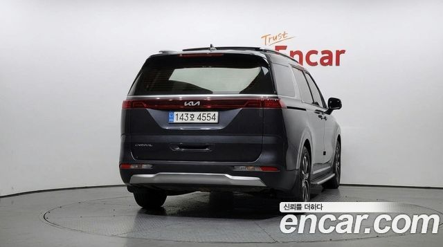 Kia Canival Diesel 9-Seater Noblesse — photo 1 of 30