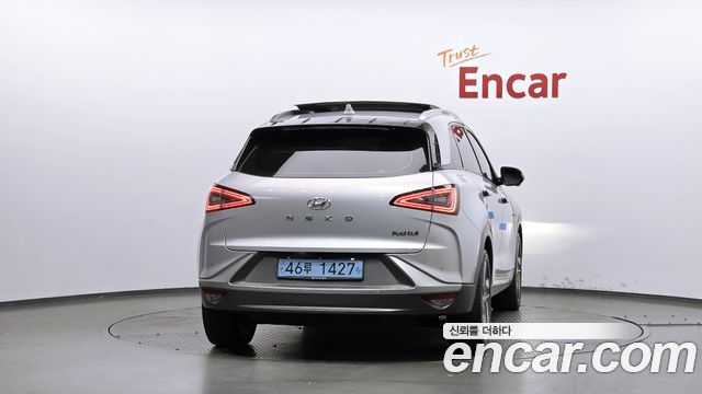 Hyundai Nexo Premium — photo 1 of 20