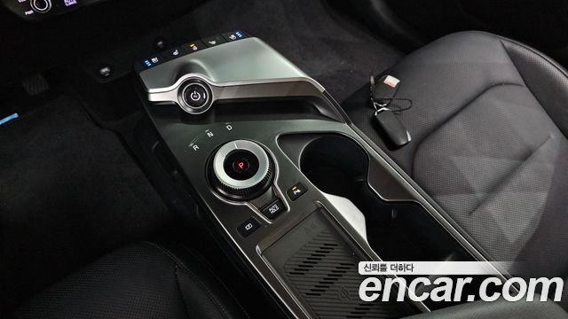 Kia EV6 Long Range — photo 1 of 30