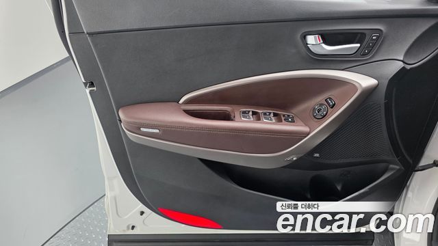 2017 Hyundai Santafe Diesel 2.0 4WD, photograph 5