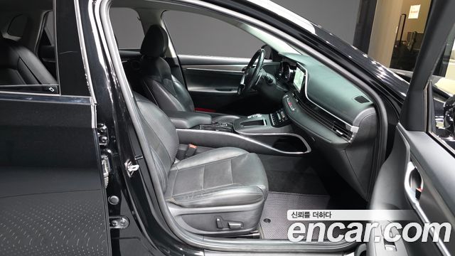 Hyundai Grandeur 2.5 — photo 1 of 30