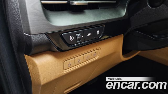 Kia Canival Diesel 9-Seater Noblesse — photo 1 of 30