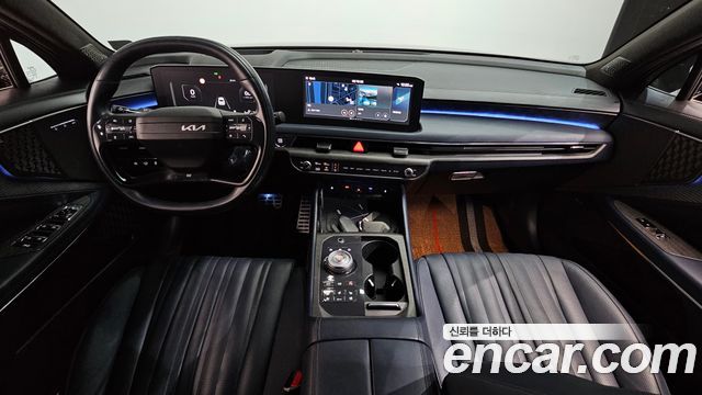 Kia K8 Signature — photo 1 of 38
