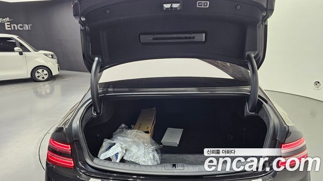 Genesis G80 Gasoline 2.5 Turbo AWD — photo 1 of 30