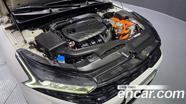 Kia K5 Signature — photo 1 of 37