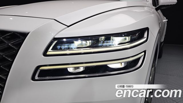 Genesis GV80 2.5T Gasoline 2WD — photo 1 of 35