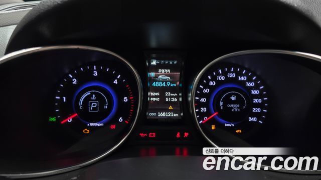 Hyundai Santafe Diesel(e-VGT) 2.0 2WD Exclusive — photo 1 of 20