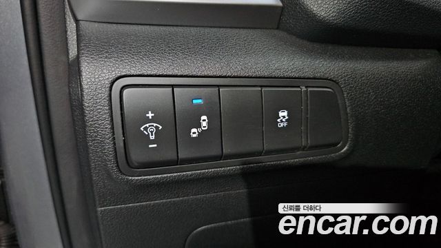 Hyundai Tucson Diesel 1.7 2WD — photo 1 of 20