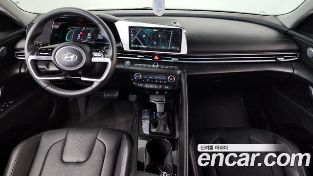 Hyundai AVANTE 1.6 — photo 1 of 32