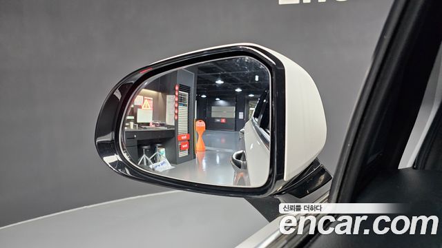 Hyundai Santafe HEV 1.6 2WD — photo 1 of 37